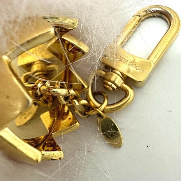 Authentic LOUIS VUITTON M67371 Fluffy Fuzzy bubble Bag Charm charm fur pink - Picture 3 of 8